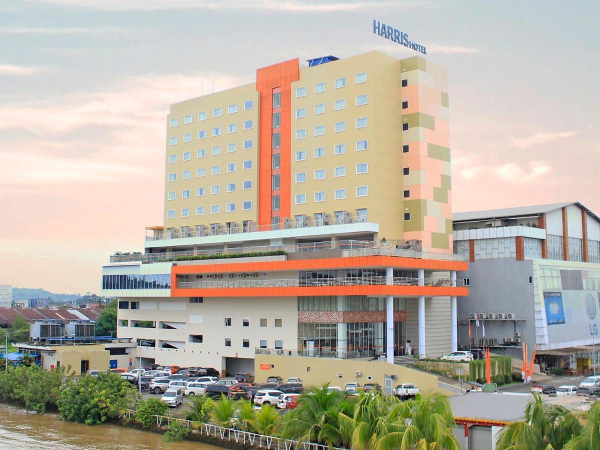 Harris Hotel Samarinda Exterior photo