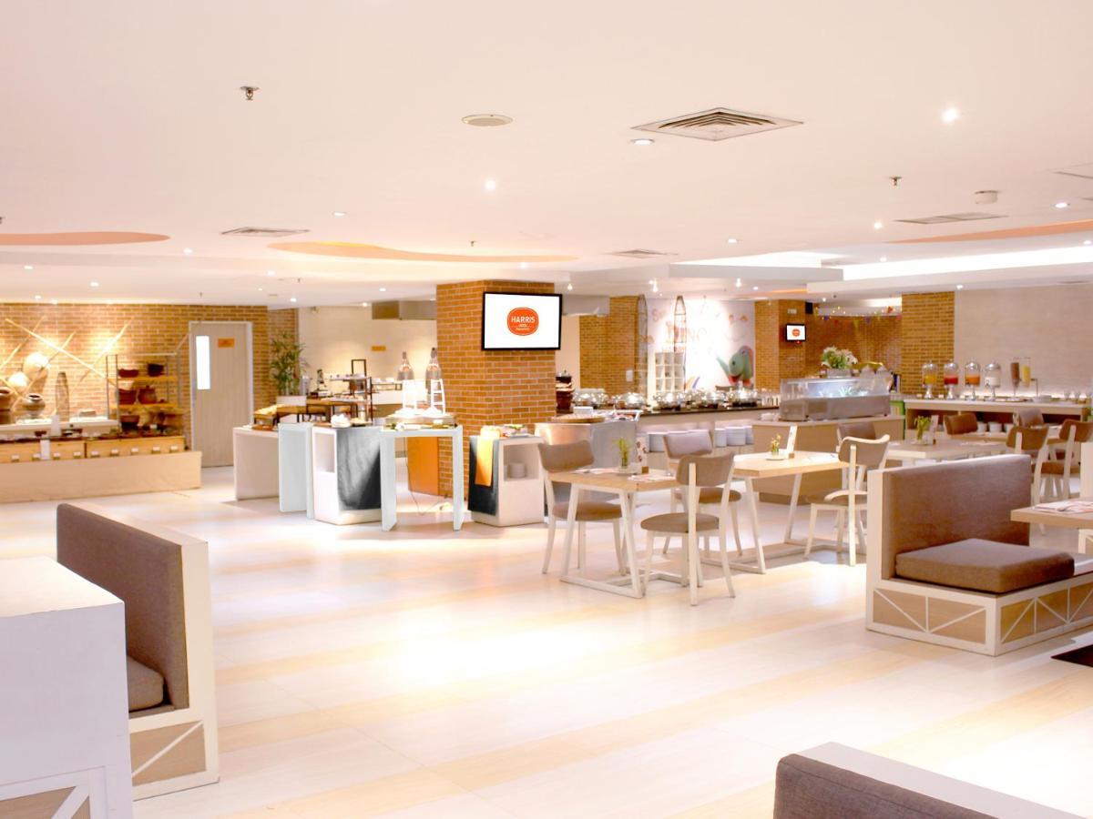 Harris Hotel Samarinda Exterior photo