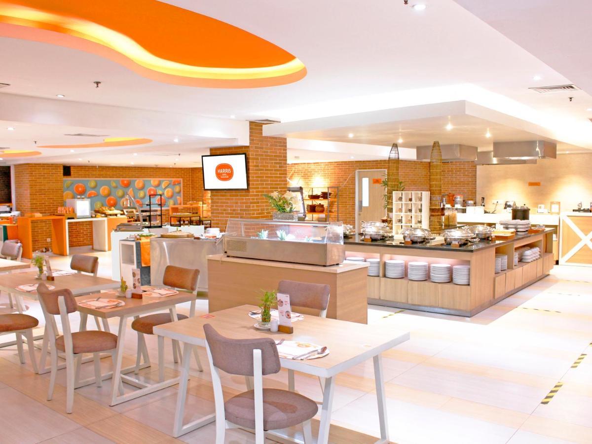 Harris Hotel Samarinda Exterior photo