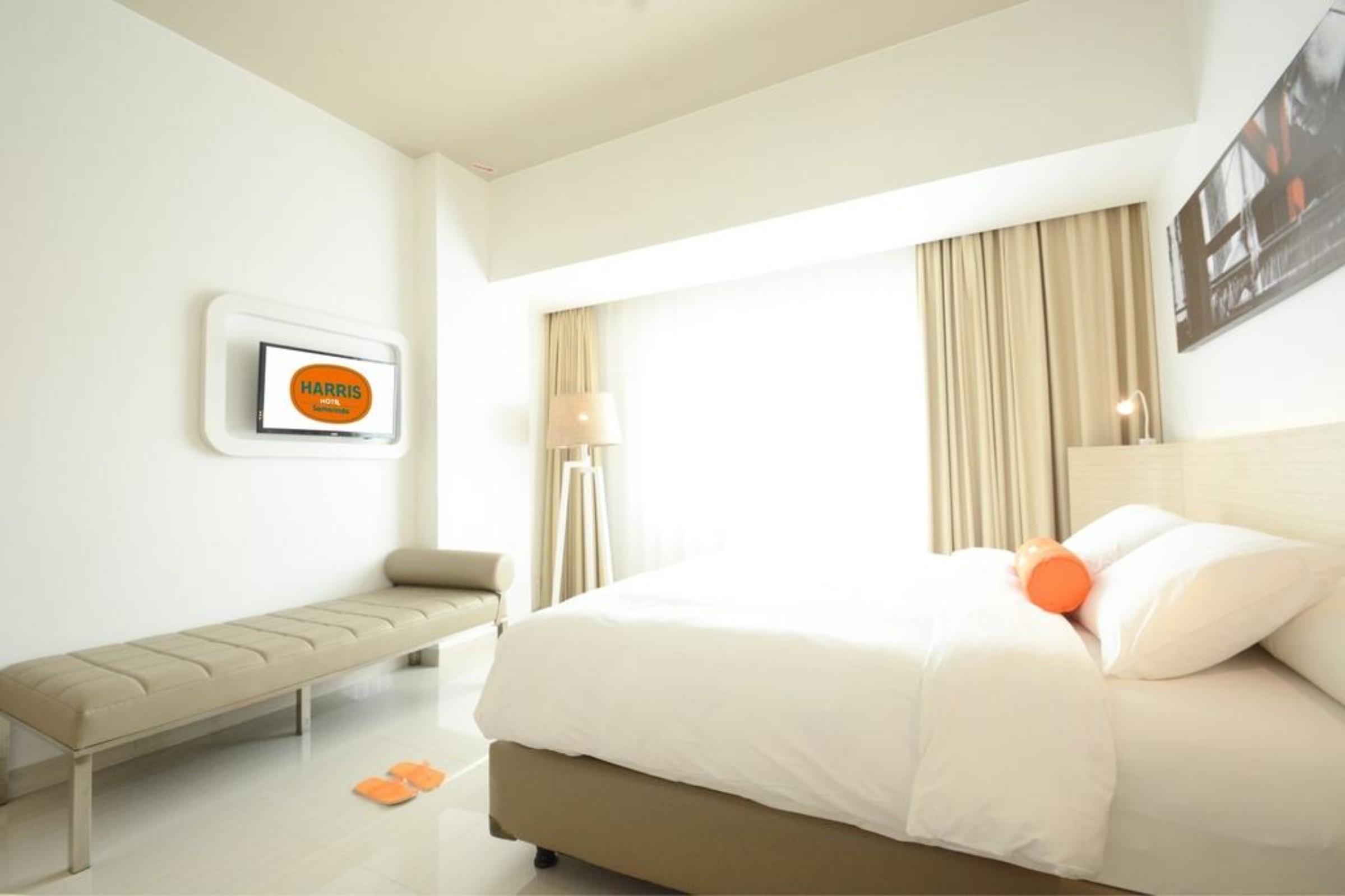 Harris Hotel Samarinda Exterior photo